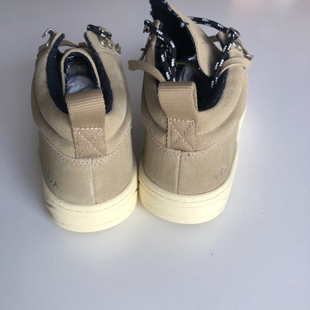 Veja Roraima Suede - Picture 5 of 7